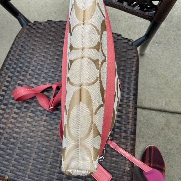 Coach Tan and Red Crossbody Bag. - Picture 7 of 10